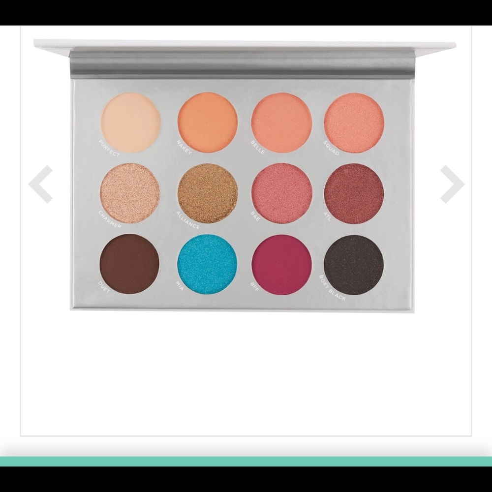NWT PUR Boxycharm 12 piece eyeshadow palette